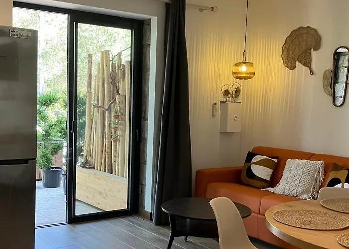 فيلة Vue Mer, Jardin Terrasse, Parking Prive A 300m Du Centre-ville De Porto-vecchio *