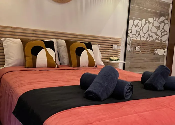 Vue Mer, Jardin Terrasse, Parking Prive A 300m Du Centre-ville De Porto-vecchio بورتو فيكشْيو