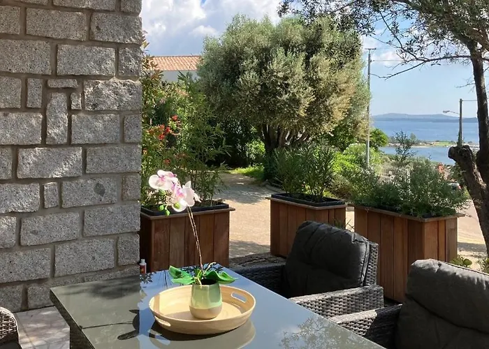 Vue Mer, Jardin Terrasse, Parking Prive A 300m Du Centre-ville De Porto-vecchio فيلة *