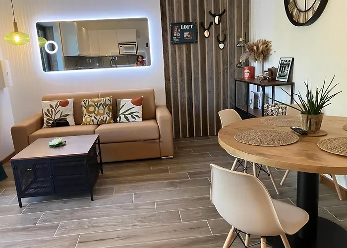 Vue Mer, Jardin Terrasse, Parking Prive A 300m Du Centre-ville De Porto-vecchio